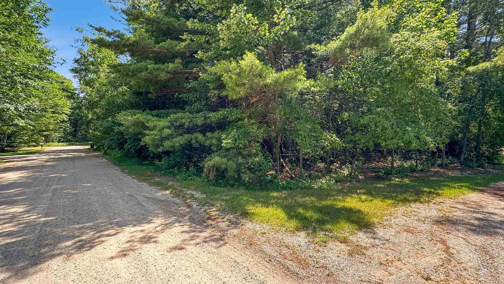 402 Indiana Avenue Clam Lake Township MI 49601