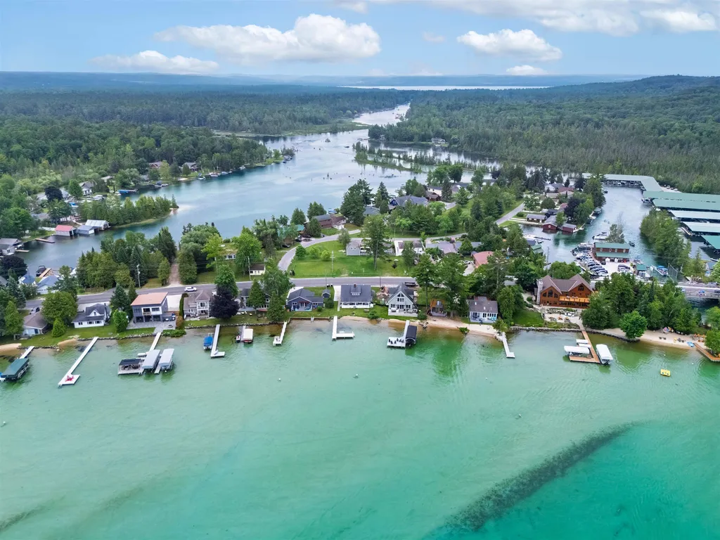 7636 Crystal Beach Clearwater Township MI 49676