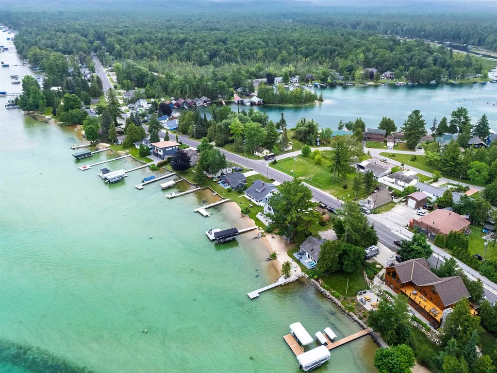 7636 Crystal Beach Clearwater Township MI 49676