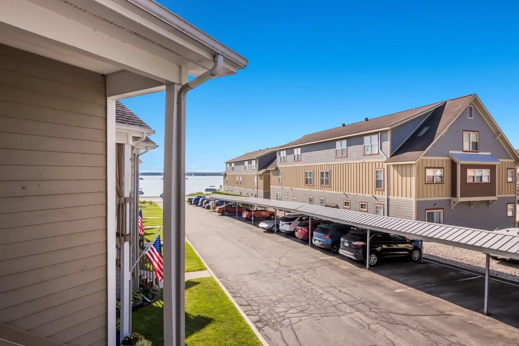 13766 S West Bay Shore Drive Traverse City City MI 49684