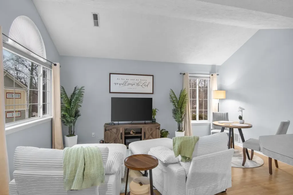 13766 S West Bay Shore Drive Traverse City City MI 49684