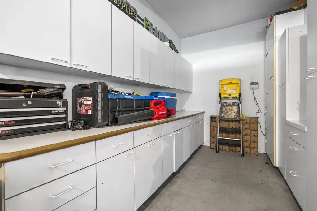 3675 Village Circle Drive East Bay Township MI 49686