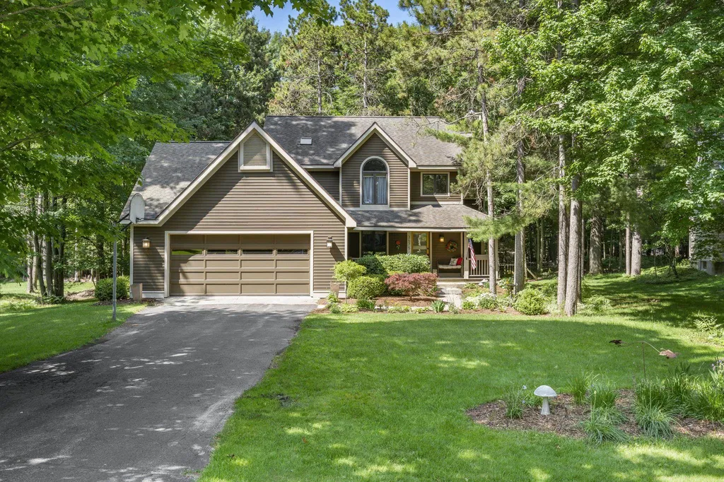3675 Village Circle Drive East Bay Township MI 49686