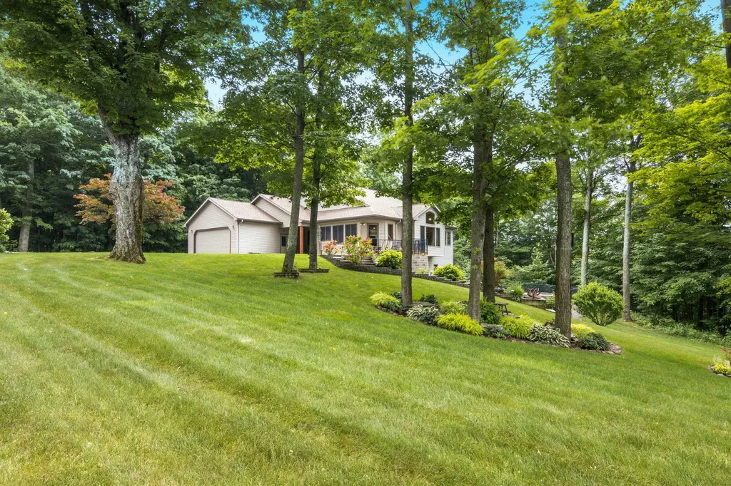10303 Narrow Gauge Road Homestead Township MI 49617