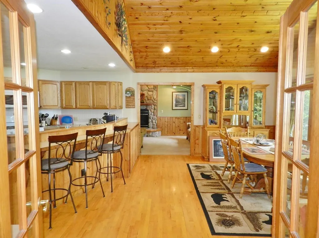 10303 Narrow Gauge Road Homestead Township MI 49617