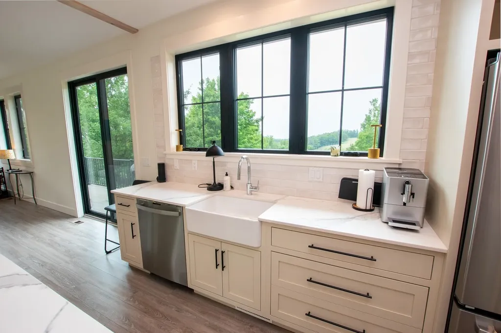 9742 E Peterson Road Leelanau Township MI 49670