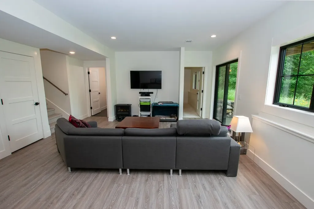 9742 E Peterson Road Leelanau Township MI 49670
