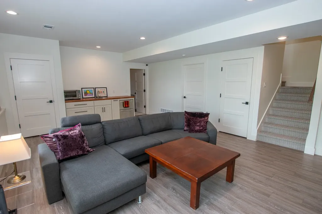 9742 E Peterson Road Leelanau Township MI 49670