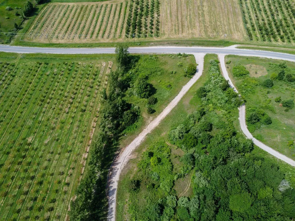 9742 E Peterson Road Leelanau Township MI 49670