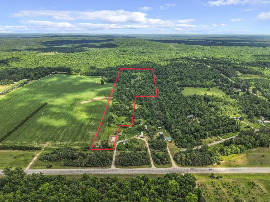 6320 N Morey Road Pioneer Township MI 49651