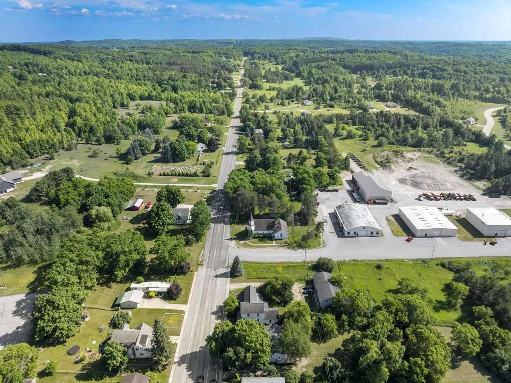 8714 S Maple City Road Kasson Township MI 49684