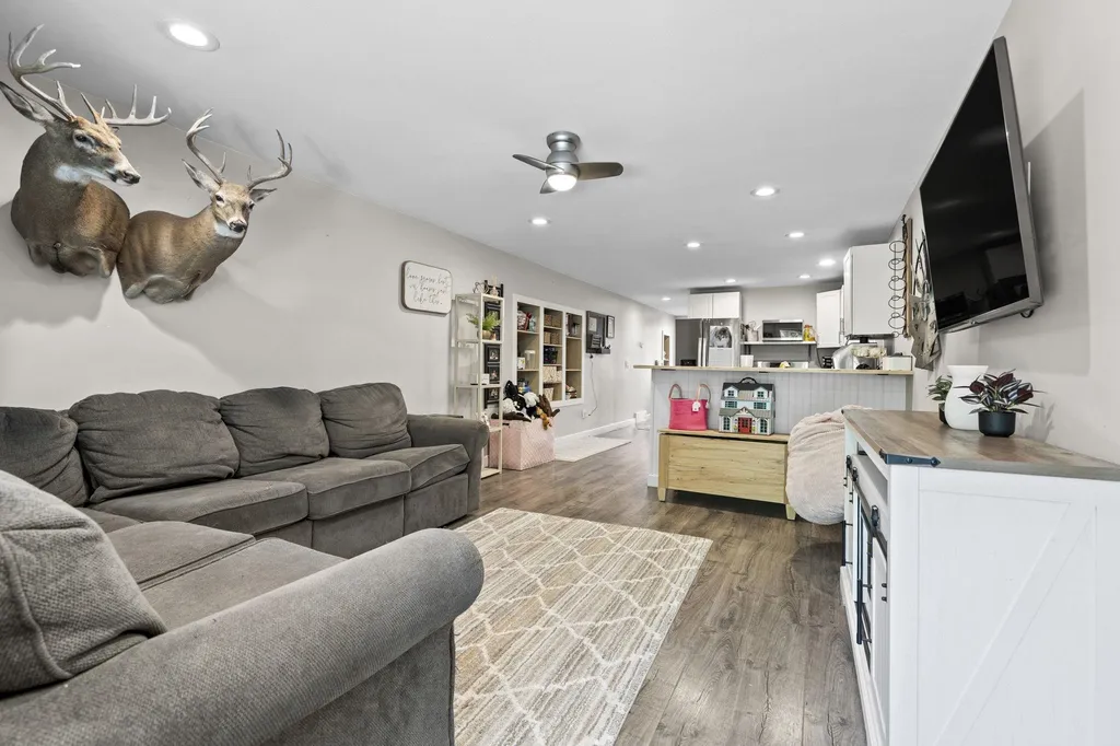 2881 E Aspen Drive Solon Township MI 49621