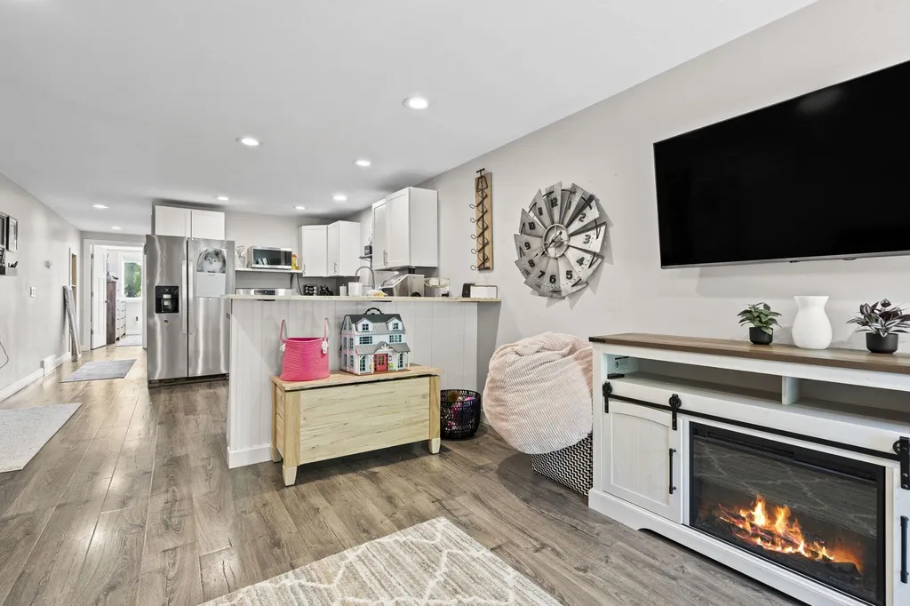 2881 E Aspen Drive Solon Township MI 49621