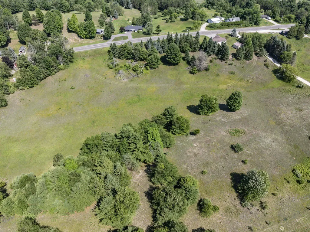 2881 E Aspen Drive Solon Township MI 49621