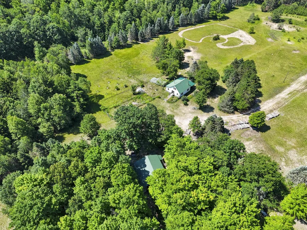 12549 Puffer Road Garfield Township MI 49633