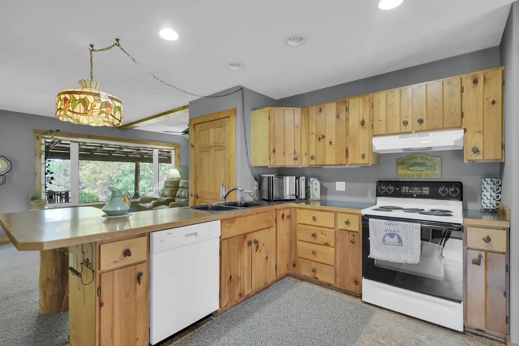 12549 Puffer Road Garfield Township MI 49633