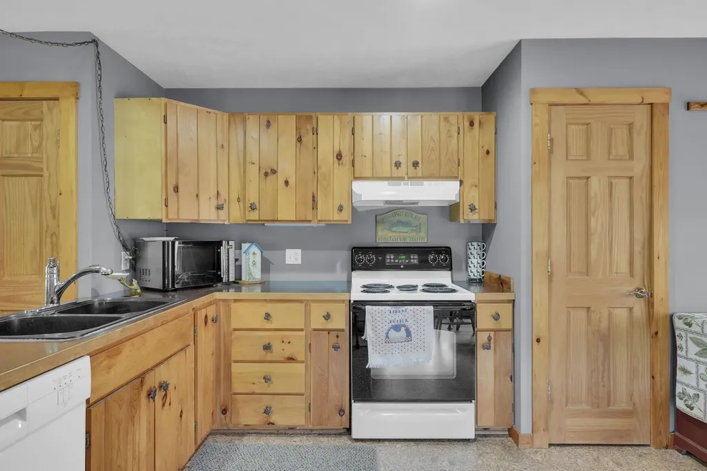 12549 Puffer Road Garfield Township MI 49633