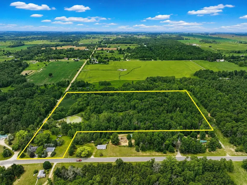 7017 Twin Lakes Avenue Winterfield Township MI 49665