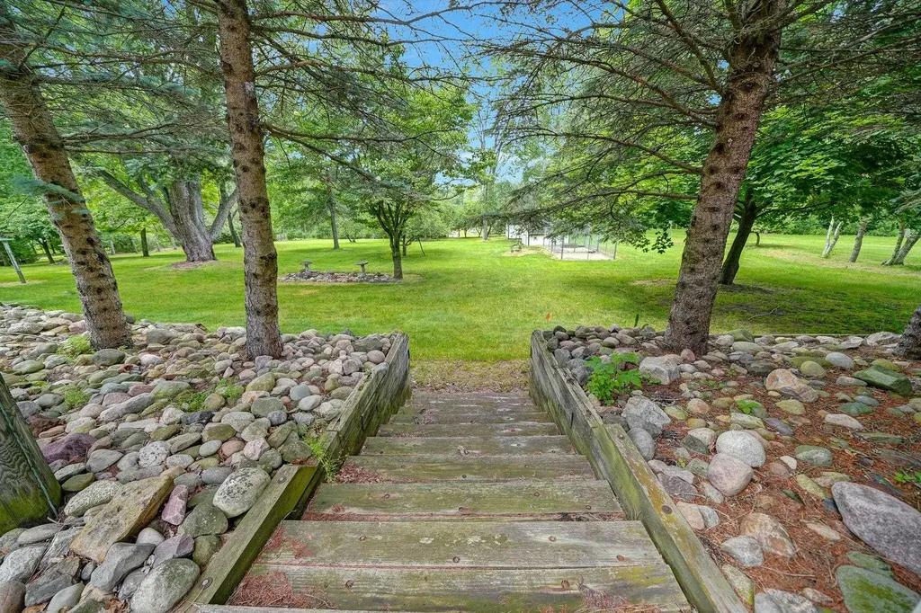 7017 Twin Lakes Avenue Winterfield Township MI 49665