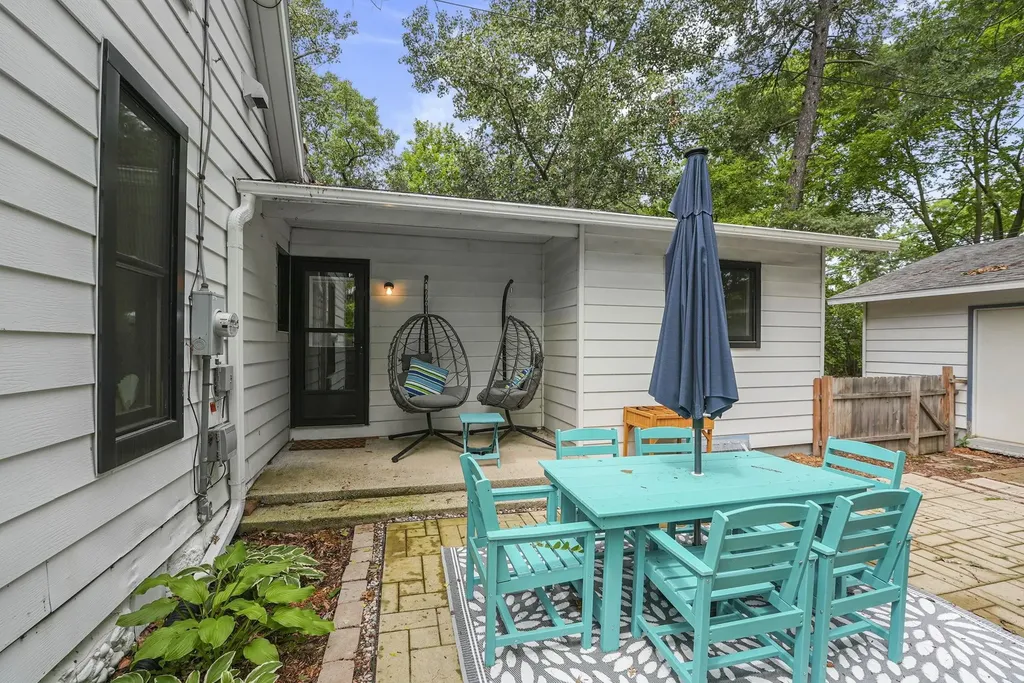 1055 Washington Street Traverse City City MI 49686