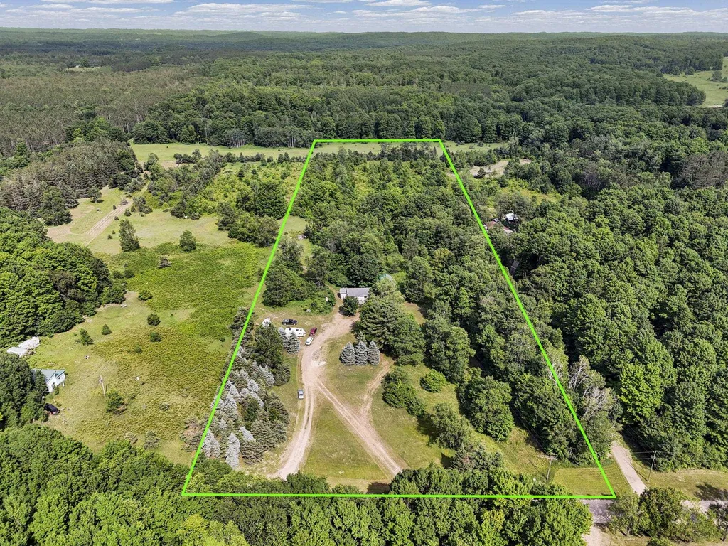 3850 N 25 Road Colfax Township MI 49668