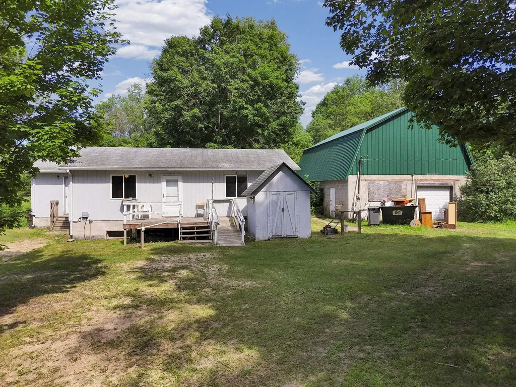 3850 N 25 Road Colfax Township MI 49668