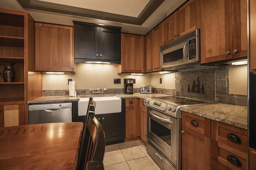 2035 N Us-31 N East Bay Township MI 49686