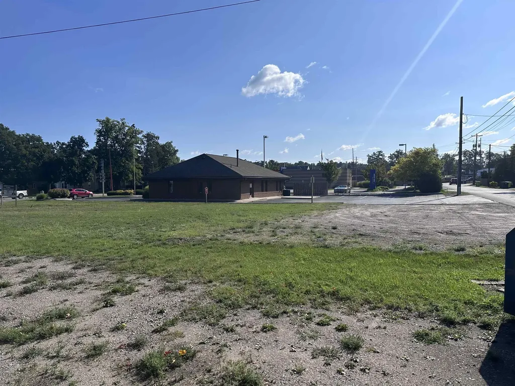 1040 E Front Street Traverse City City MI 49686
