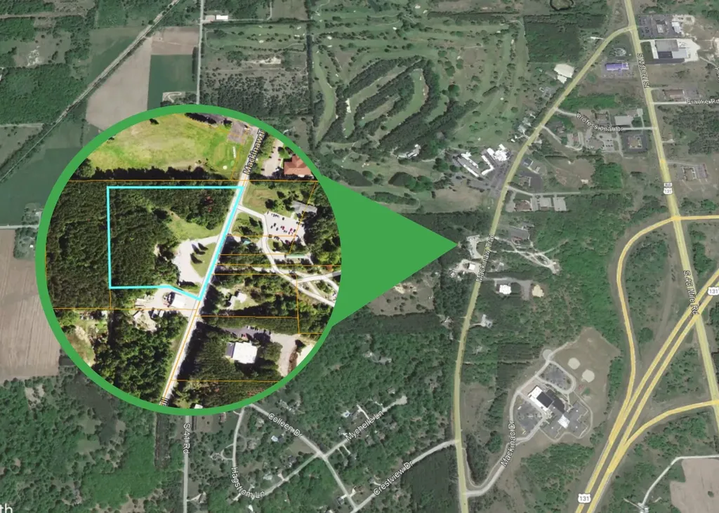 8072 S Mackinaw Trail Clam Lake Township MI 49601