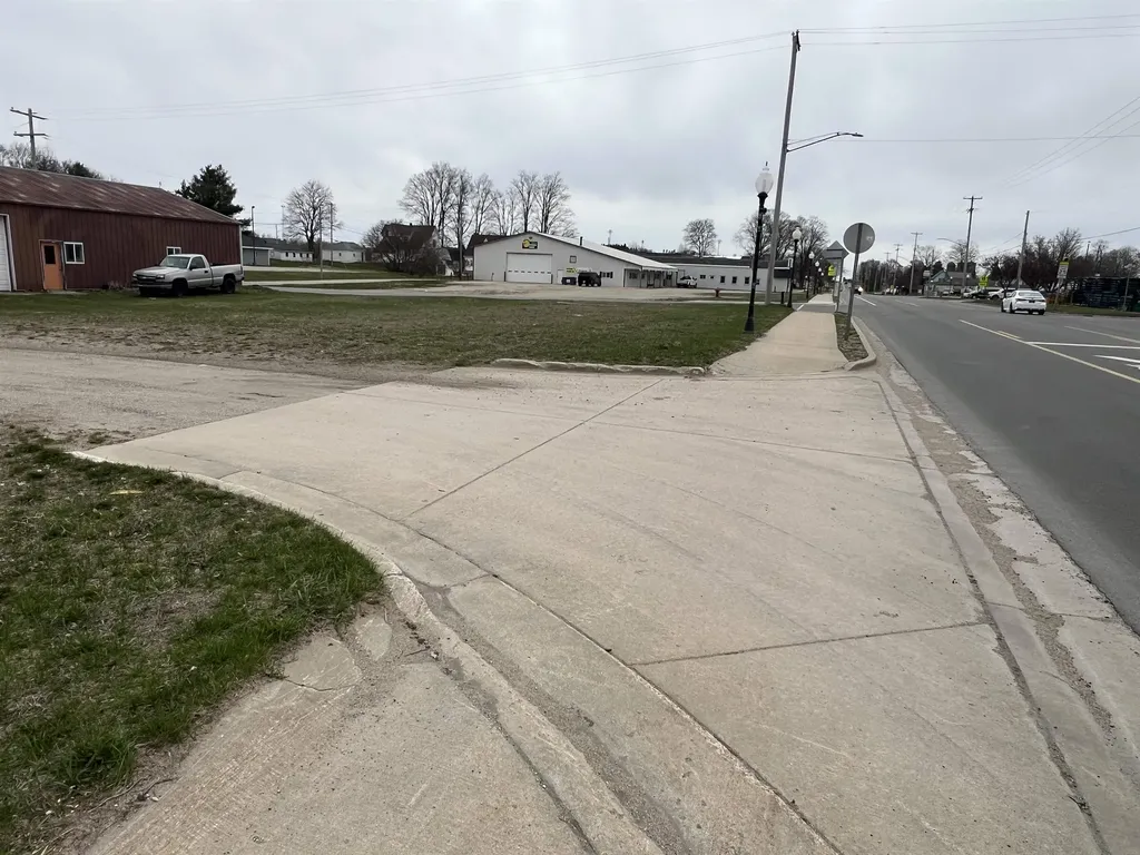 00 M-66 Riverside Township MI 49657