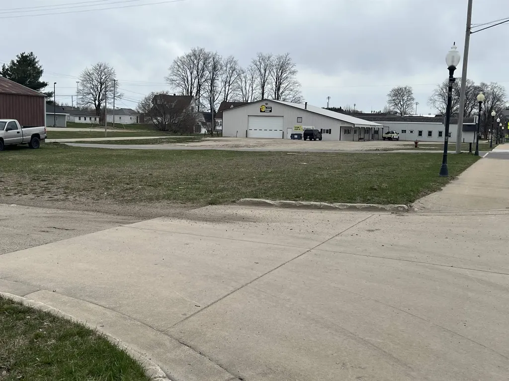 00 M-66 Riverside Township MI 49657
