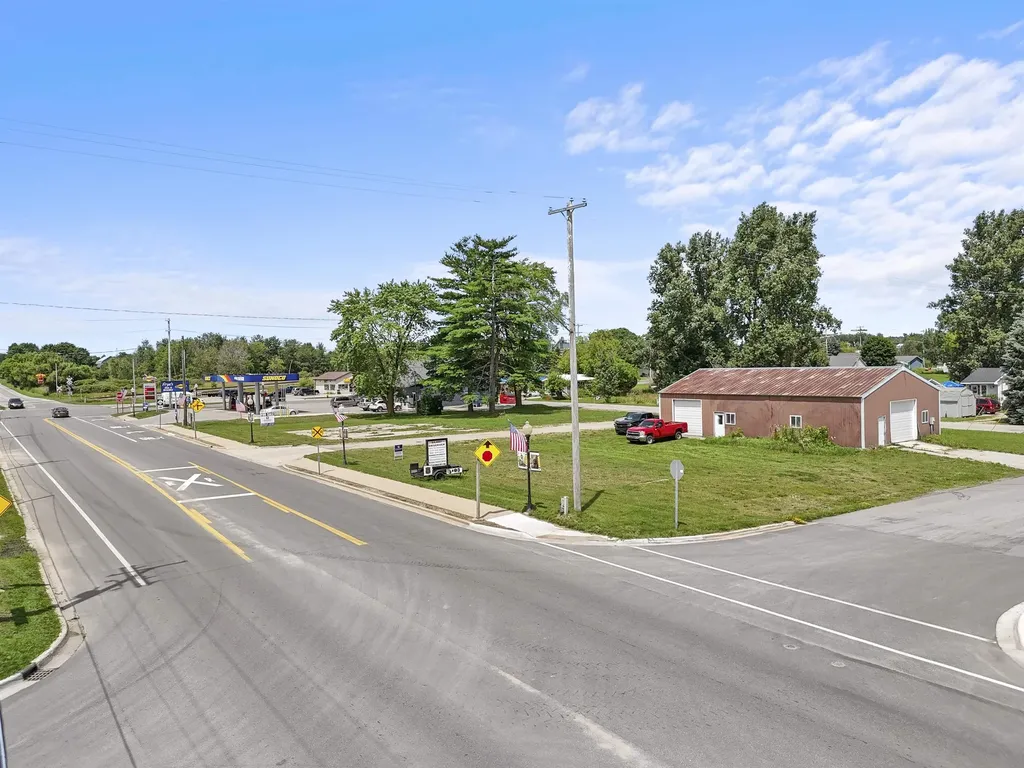 00 M-66 Riverside Township MI 49657