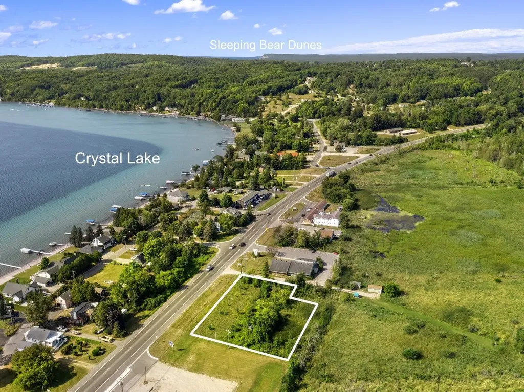 415 Michigan Avenue Benzonia Township MI 49617