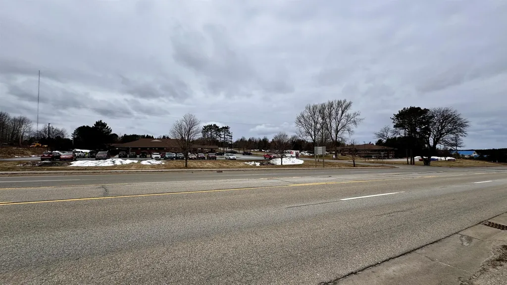 7859 S Us-131 Clam Lake Township MI 49601