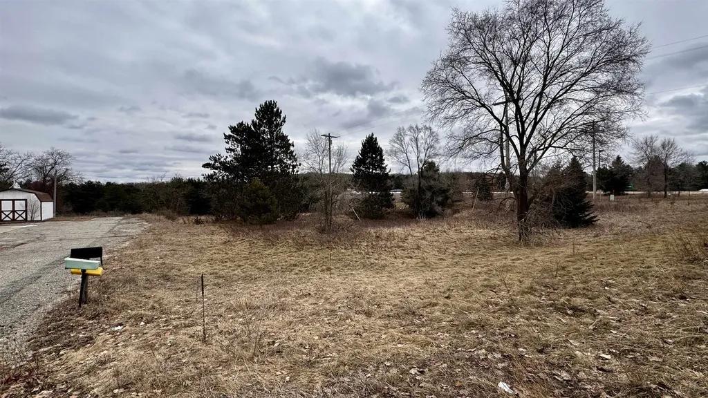 7859 S Us-131 Clam Lake Township MI 49601