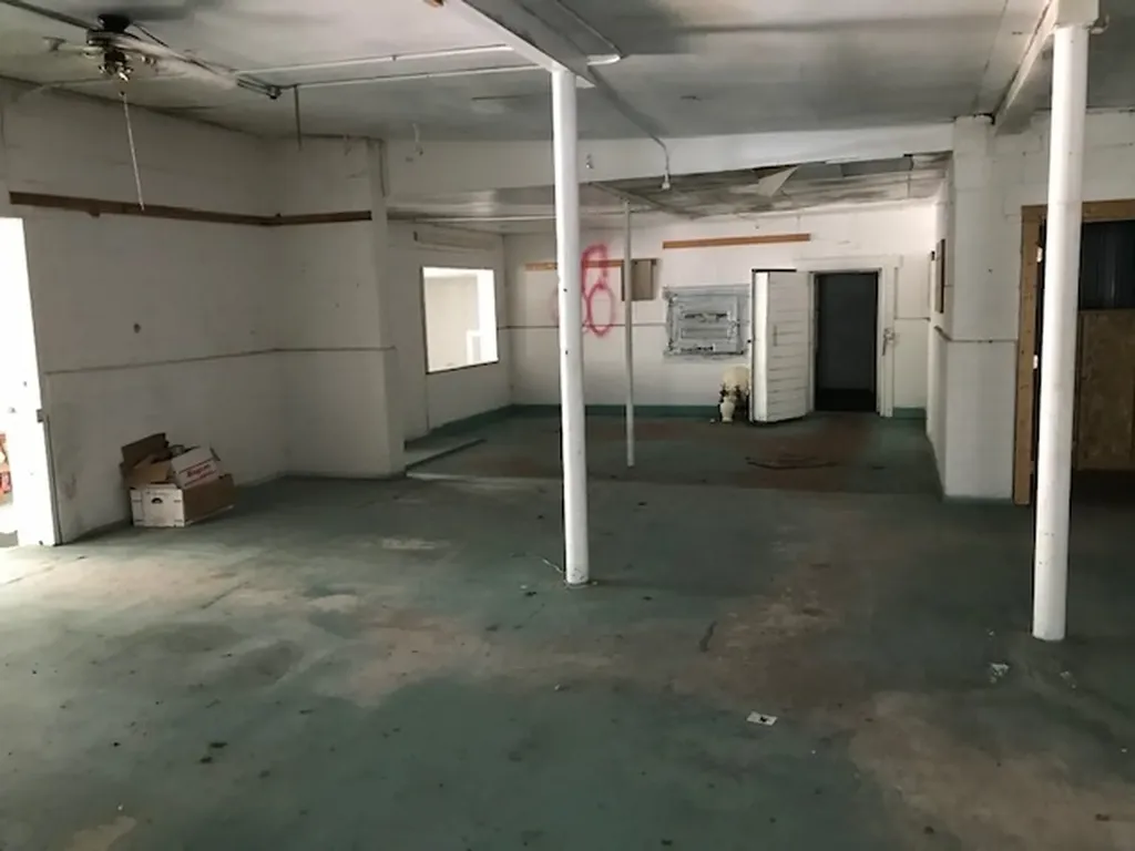 6613 Frankfort Highway Benzonia Township MI 49617