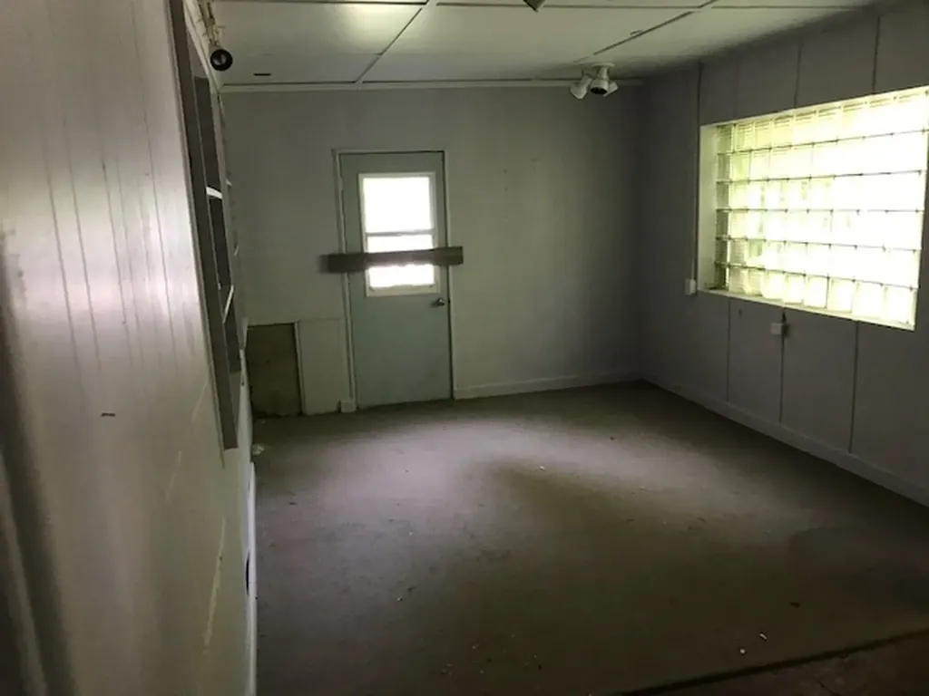 6613 Frankfort Highway Benzonia Township MI 49617