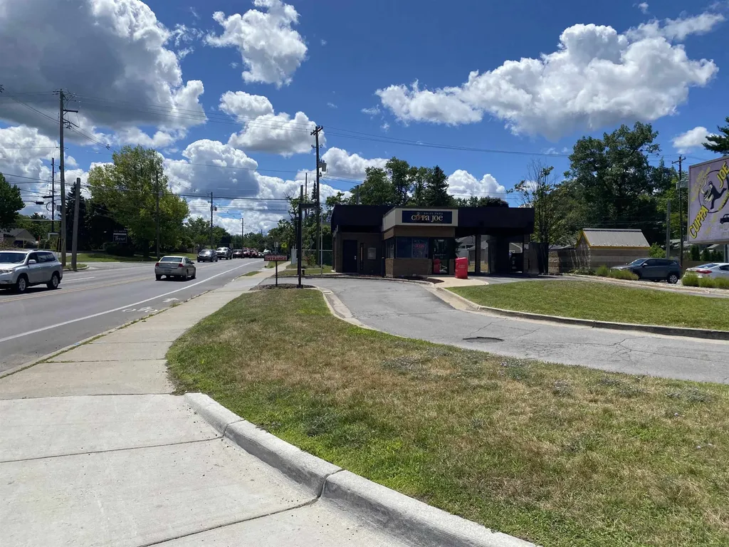 1054-1060 E Front Street Traverse City City MI 49686