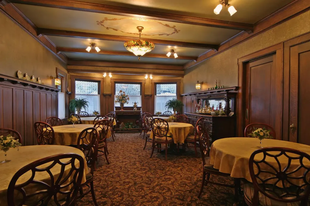 230 Wellington Traverse City City MI 49686