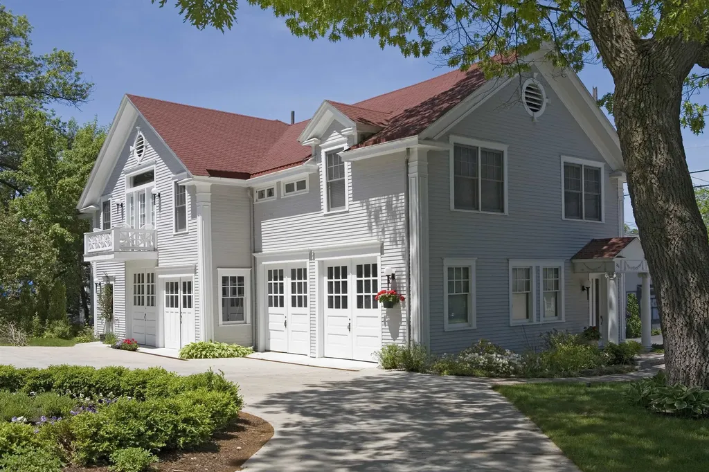 230 Wellington Traverse City City MI 49686