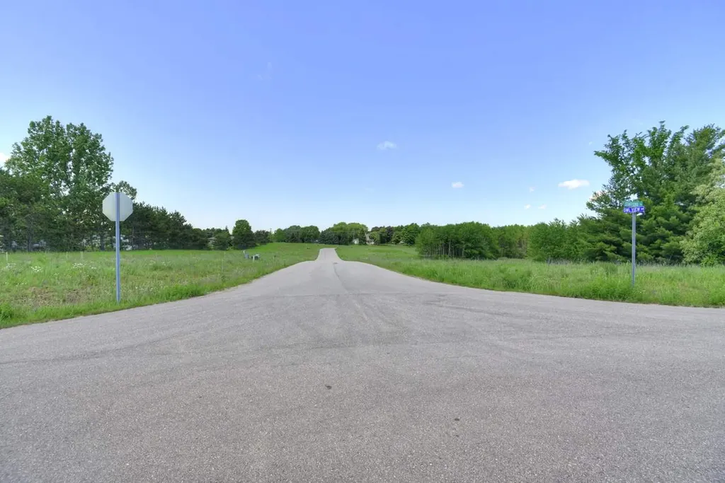 20 Stafford Drive Blair Township MI 49685