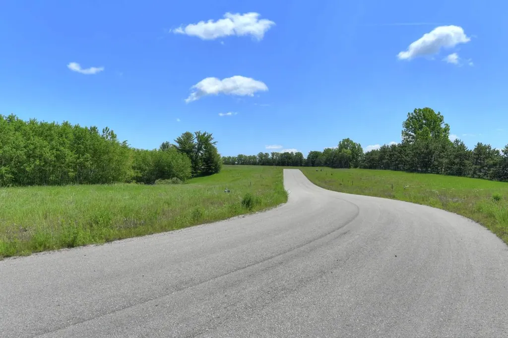 20 Stafford Drive Blair Township MI 49685