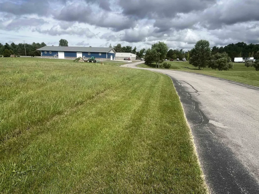 1448-1456 Trade Centre Drive Garfield Charter Township MI 49684