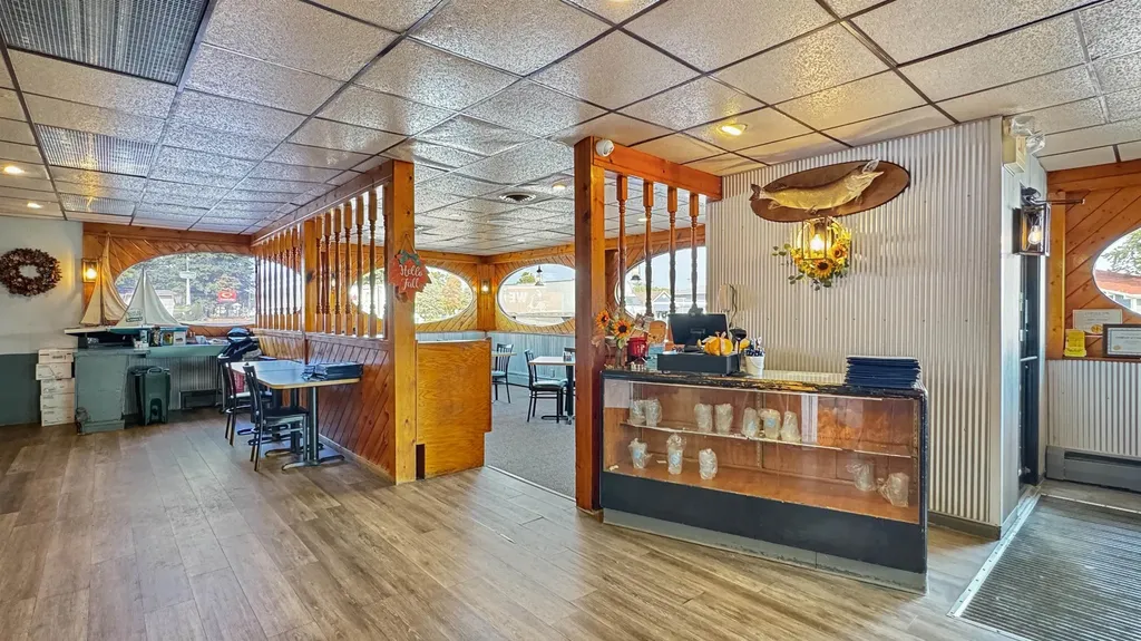 2403 Sunnyside Drive Cadillac City MI 49601