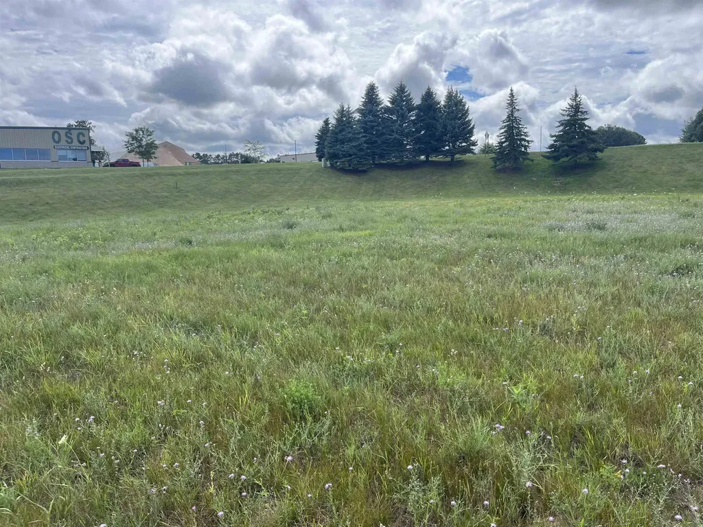 1448-1456 Trade Centre Drive Garfield Charter Township MI 49684