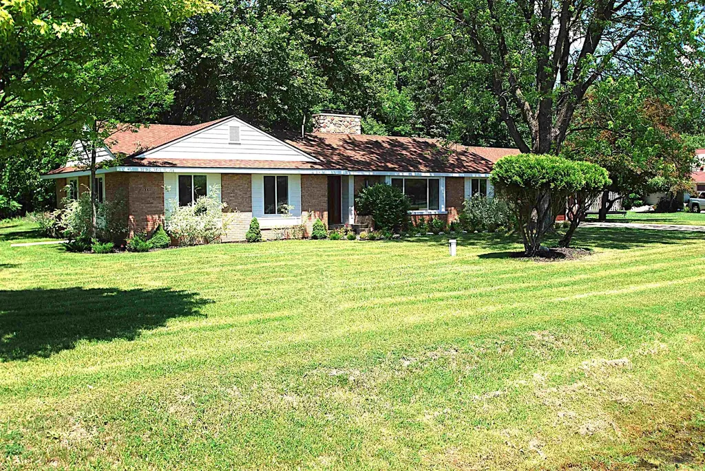 2301 Birchcrest Drive West Branch Township MI 48661