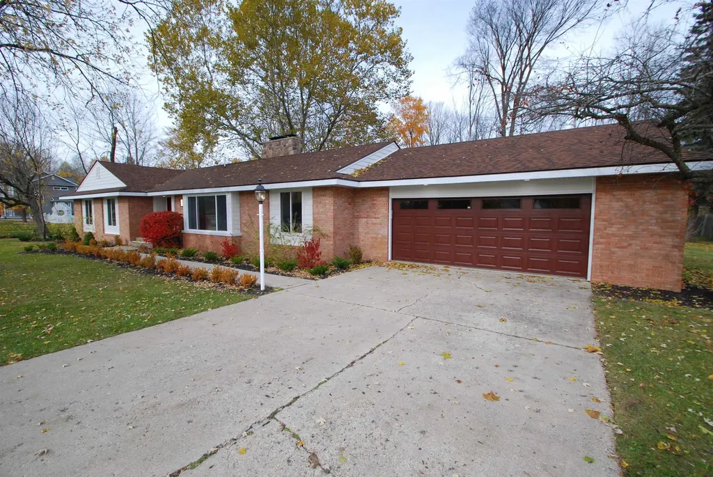 2301 Birchcrest Drive West Branch Township MI 48661