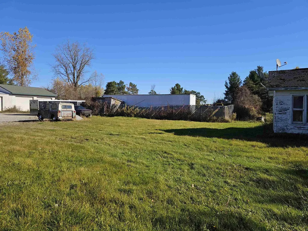 3746 N M-65 Plainfield Township MI 48739