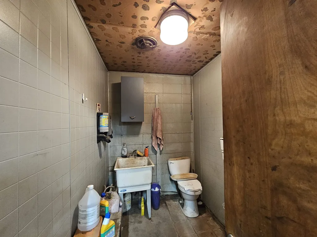 3746 N M-65 Plainfield Township MI 48739
