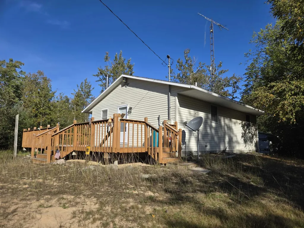 5971 E Point Road Haynes Township MI 48740